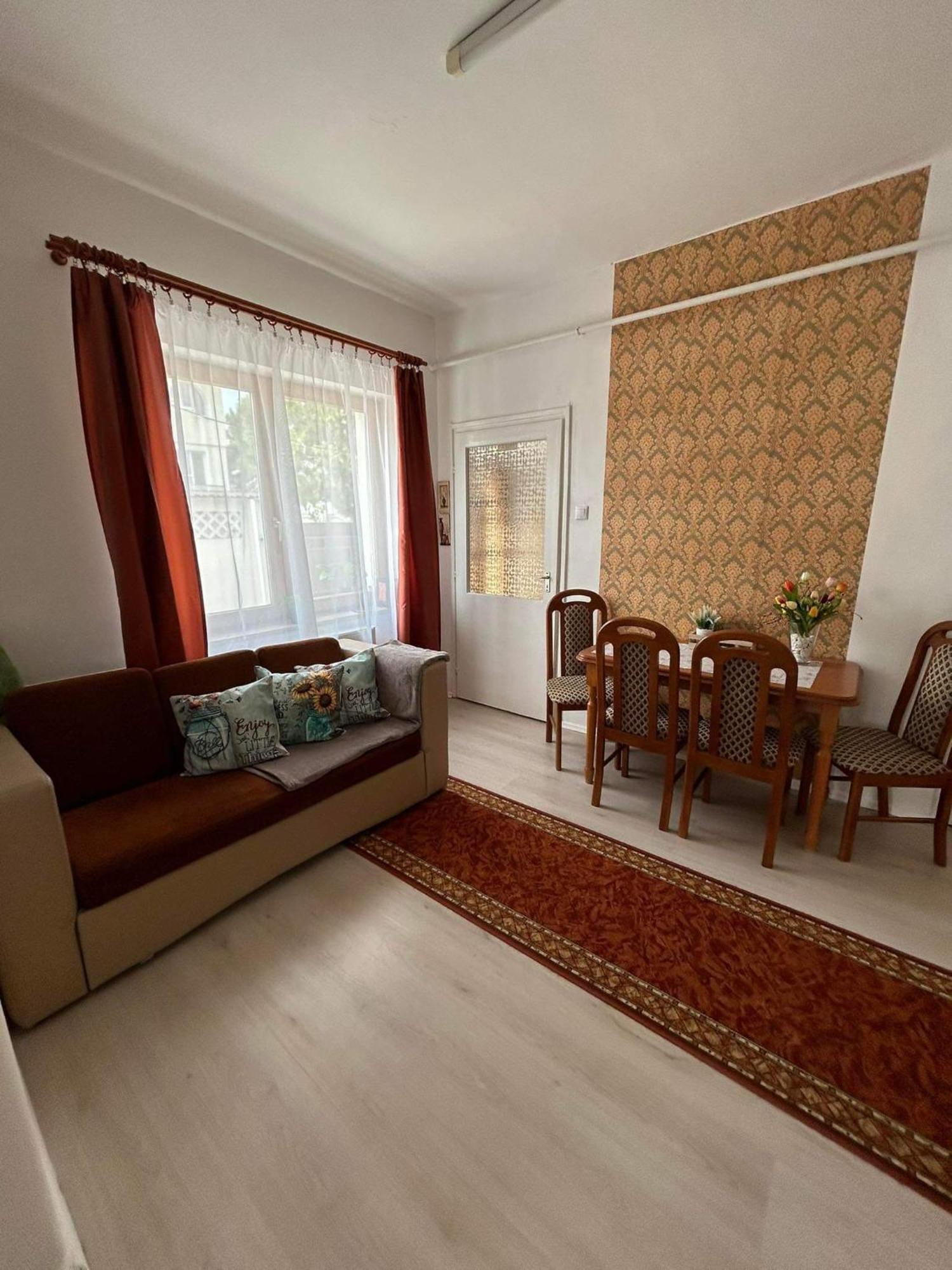 Tavaszpart Vendeghaz Apartment แซแก็ด ภายนอก รูปภาพ