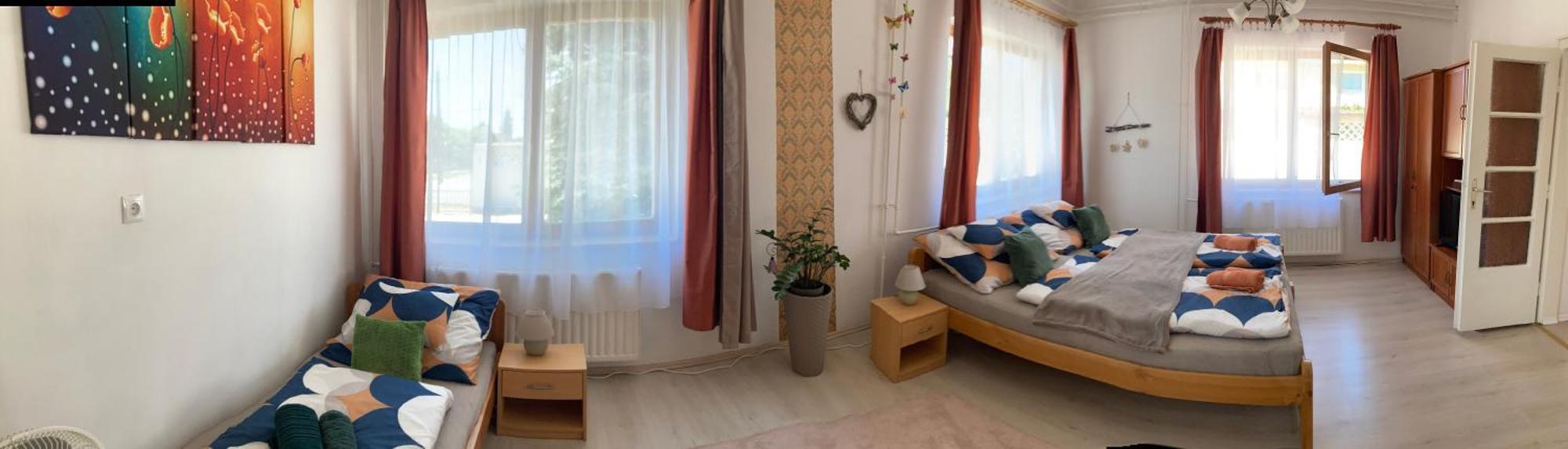 Tavaszpart Vendeghaz Apartment แซแก็ด ภายนอก รูปภาพ